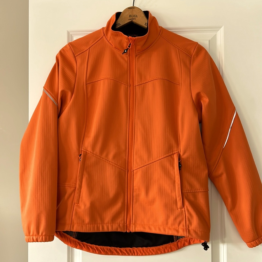 Baleaf Insulated Softshell Bike/Run Jacket w Reflectors, Zipper Pockets Size Lg